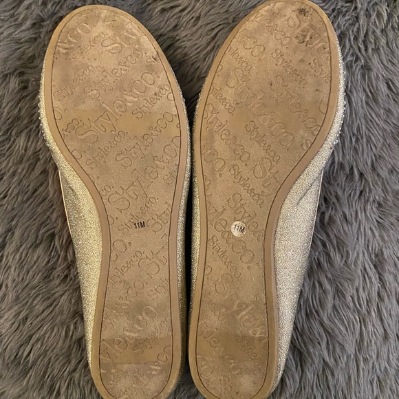Sparkly Gold Champagne Flats - Picture 5 of 6
